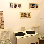 John With Mountain View & Parking Option, Modern In Old Town شقة براشوف