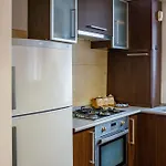 John With Mountain View & Parking Option, Modern In Old Town * Брашов