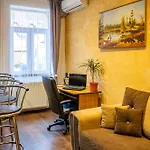 John With Mountain View & Parking Option, Modern In Old Town Brasov