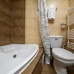 John With Mountain View & Parking Option, Modern In Old Town
