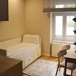 Apartment John With Mountain View & Parking Option, Modern In Old Town Brasov