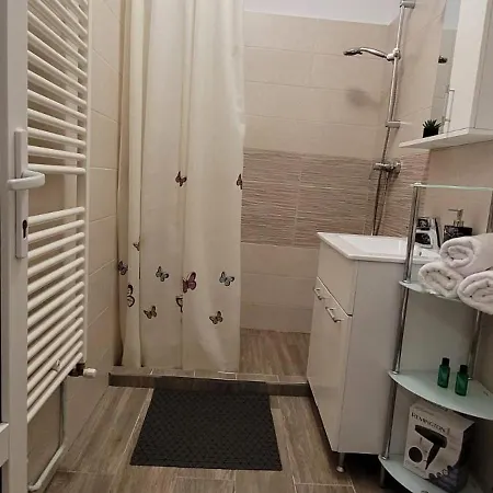 John With Parking Option