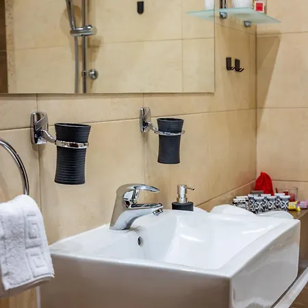 John With Parking Option