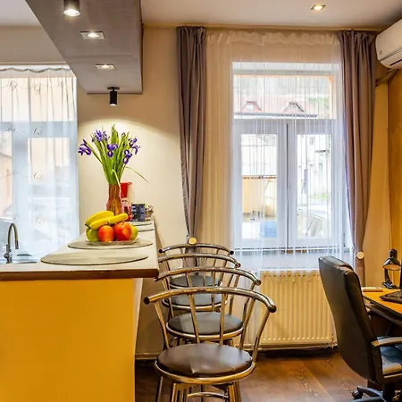 Apartmán John Old Town With Mountain View And Parking