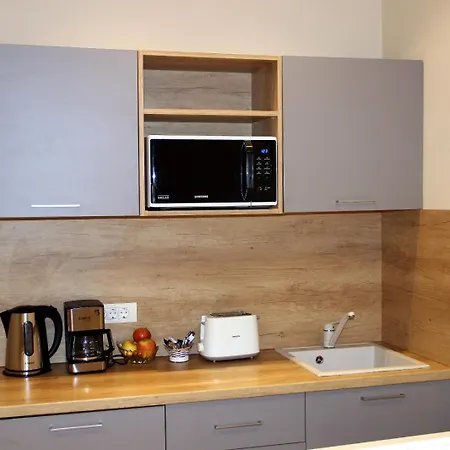 John With Parking Option 브라쇼브