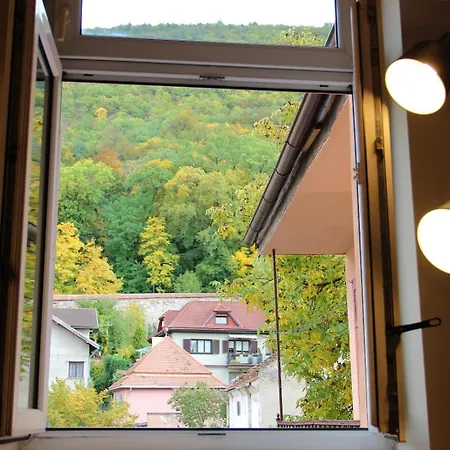 Apartmán John Old Town With Mountain View And Parking