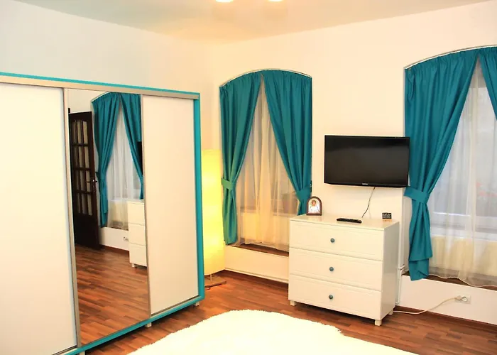 John With Parking Option Brasov