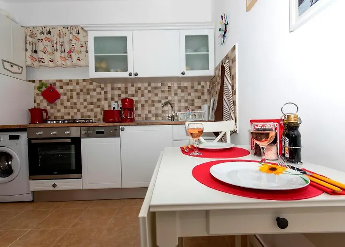 John Residence Brasov Apartments With Mountain View & Parking Option, Modern Studio In Old Town