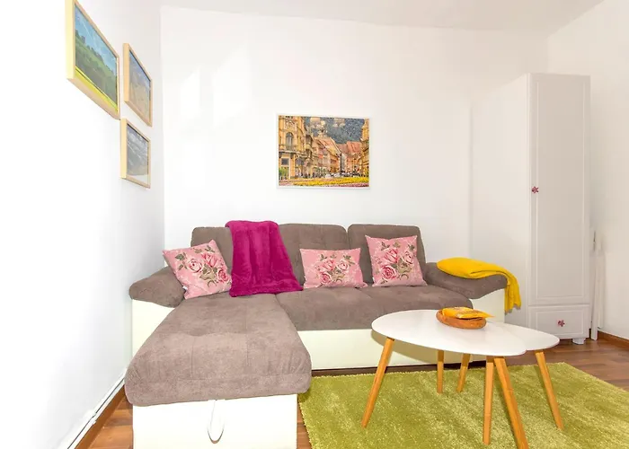 Apartment John With Parking Option