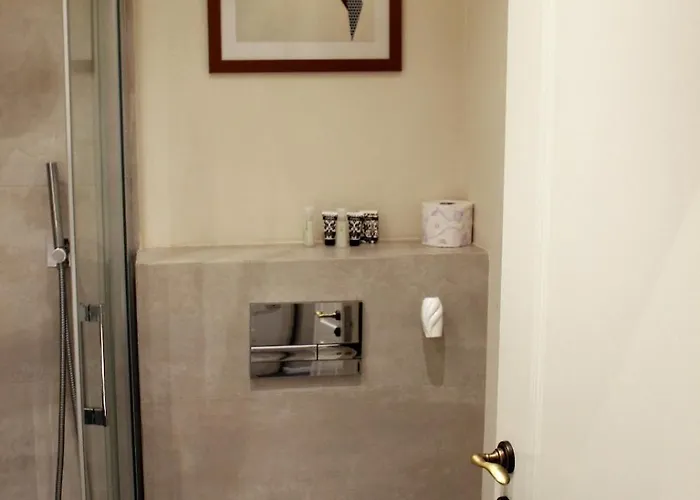 John Residence Brasov Apartments With Mountain View & Parking Option, Modern Studio In Old Town Apartment